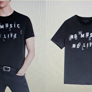 JOHN VARVATOS t shirt
